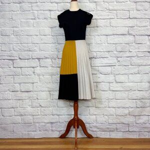 Perfetto Black Colorblock Pleated Midi Dress